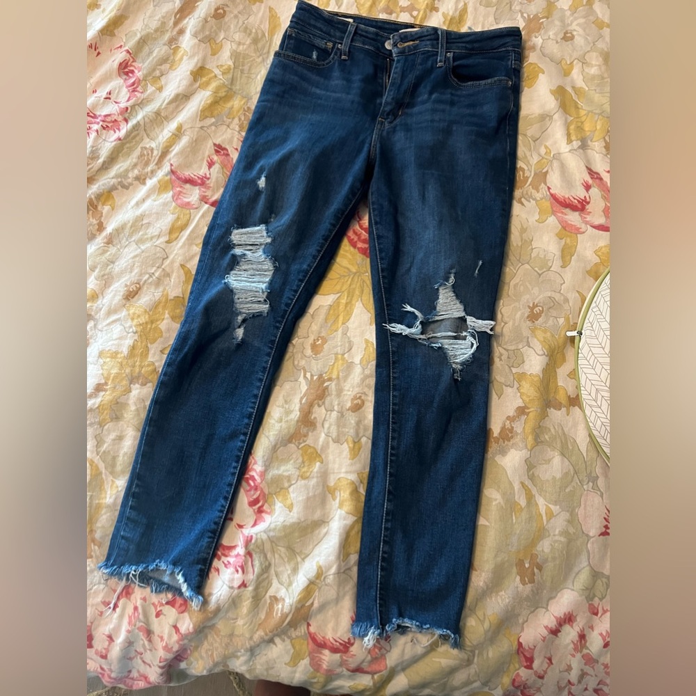 Levis hi rise skinny (slightly cropped)